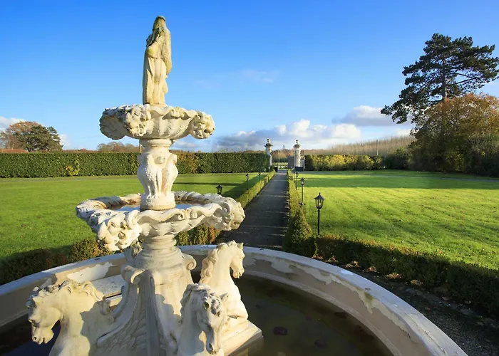 Bed & Breakfast Chateau De Breuil Bruyeres-et-Montberault